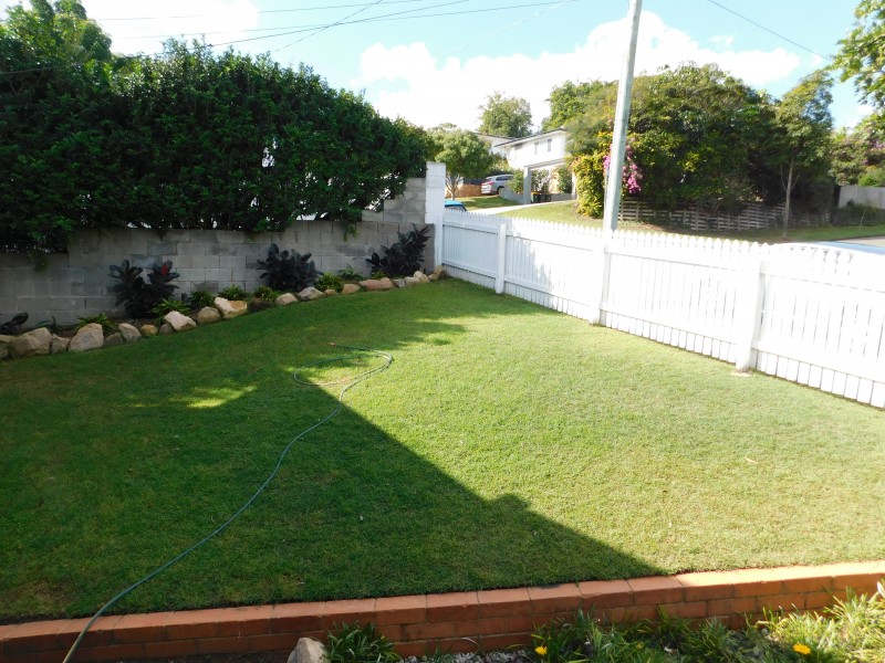 35 CHARMAINE STREET, Moorooka QLD 4105