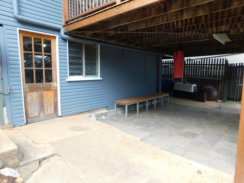 35 CHARMAINE STREET, Moorooka QLD 4105