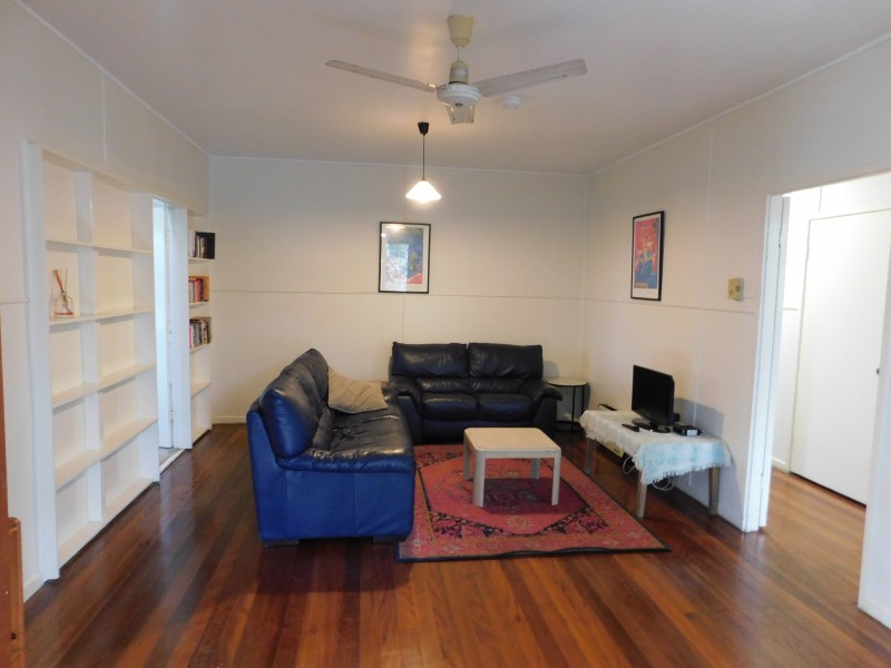 147 ANDREW AVENUE, Tarragindi QLD 4121