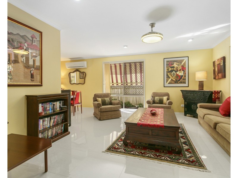 11 FENDI PLACE, Eight Mile Plains QLD 4113