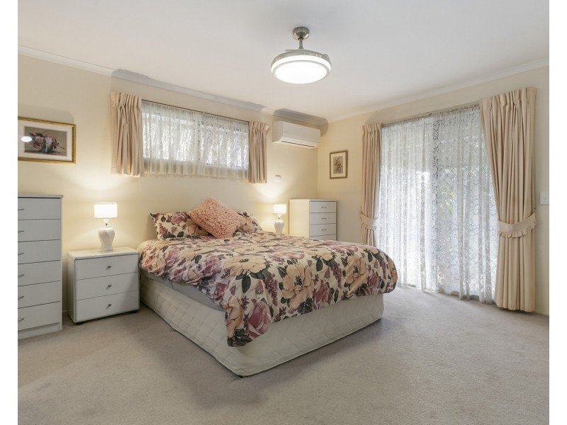 11 FENDI PLACE, Eight Mile Plains QLD 4113