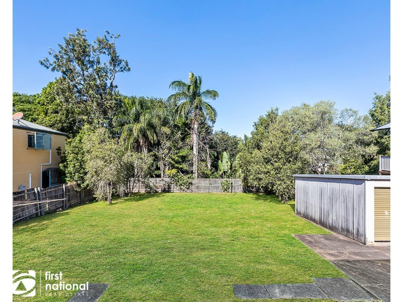 12 REDARC STREET, Fairfield QLD 4103