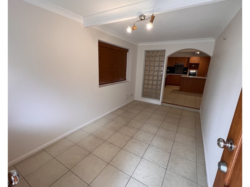 8 Marlton Street, Tarragindi QLD 4121