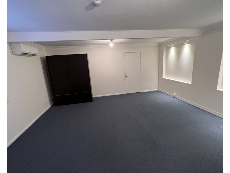 8 Marlton Street, Tarragindi QLD 4121