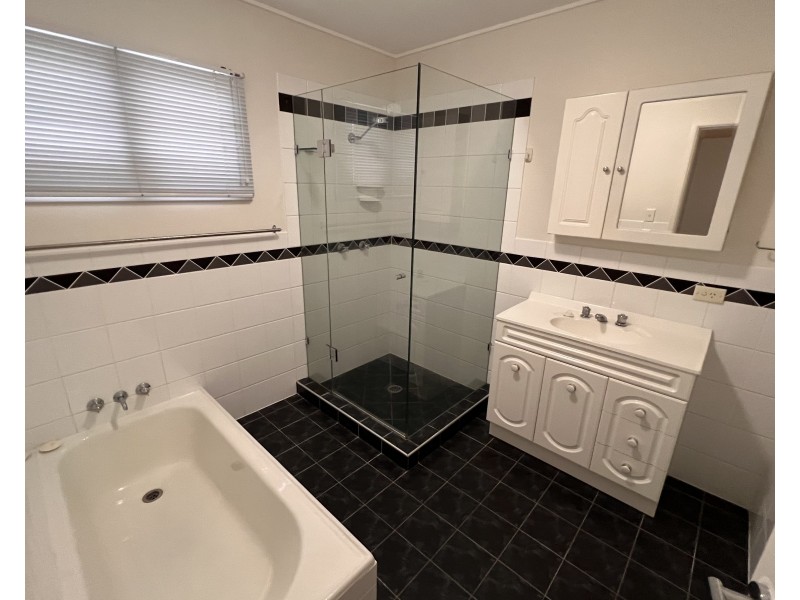 8 Marlton Street, Tarragindi QLD 4121