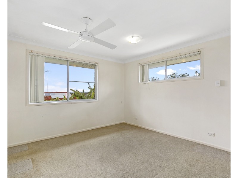 19 Trood Street, Macgregor QLD 4109