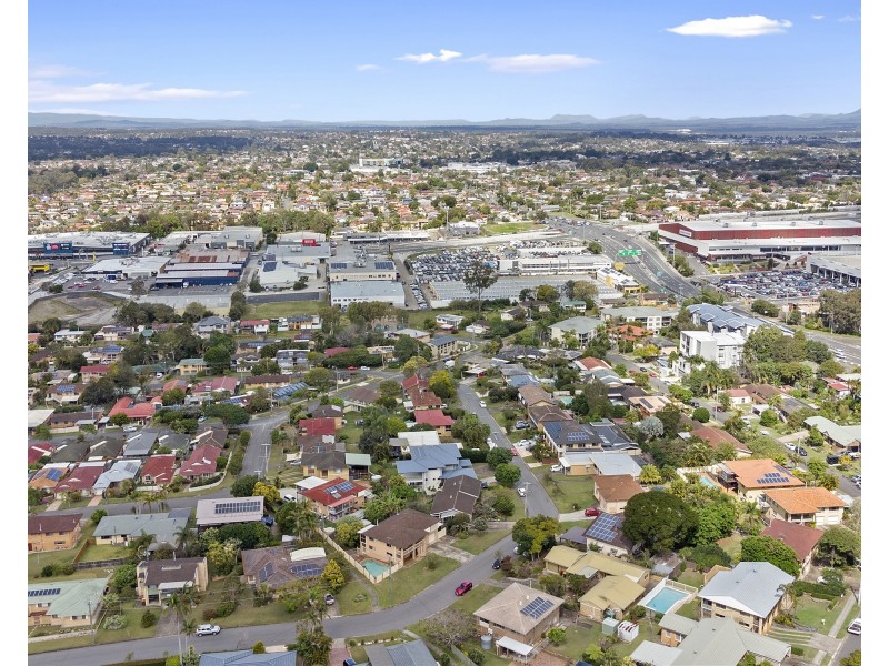 19 Trood Street, Macgregor QLD 4109