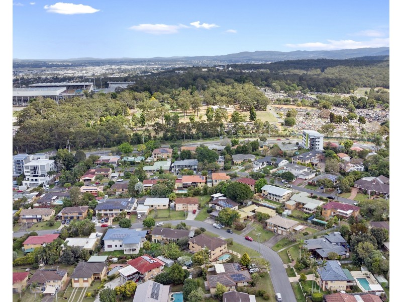 19 Trood Street, Macgregor QLD 4109