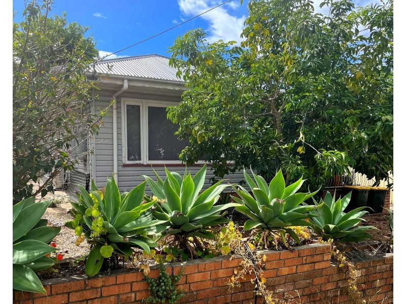 31 POZIERES ROAD, Tarragindi QLD 4121