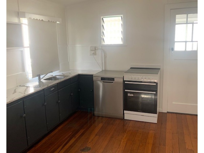 89 Adam Street, Wynnum QLD 4178