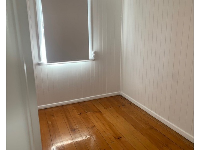 89 Adam Street, Wynnum QLD 4178