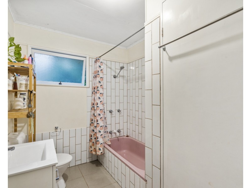 32 Kuring Gai Avenue, Tarragindi QLD 4121