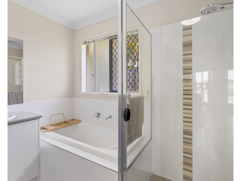 17 Parkvista Circuit, Coomera QLD 4209