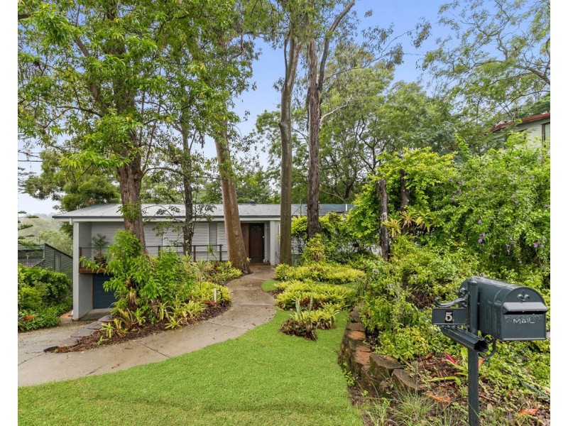 5 Gem Road, Kenmore QLD 4069