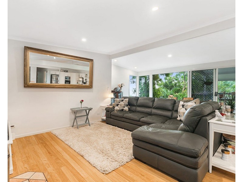 5 Gem Road, Kenmore QLD 4069