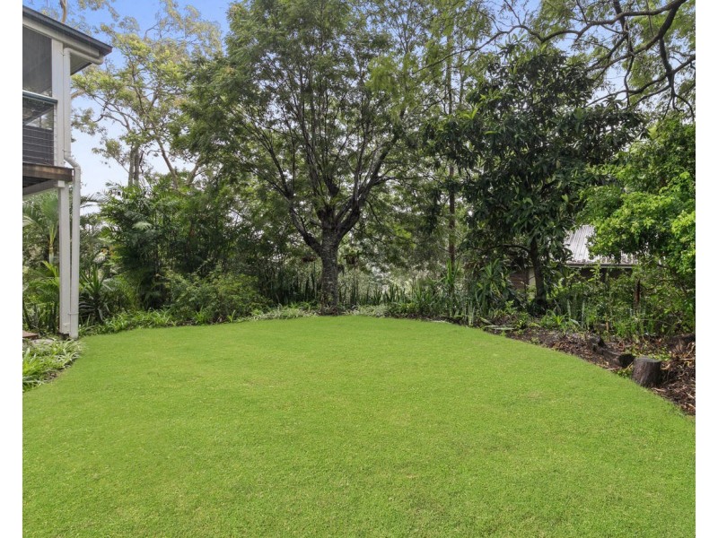 5 Gem Road, Kenmore QLD 4069