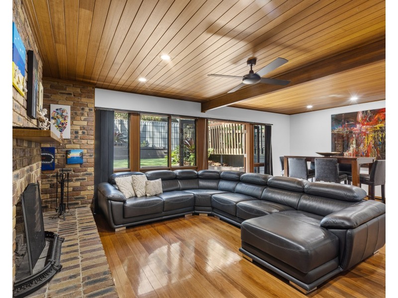 43 HOCKINGS STREET, Holland Park West QLD 4121