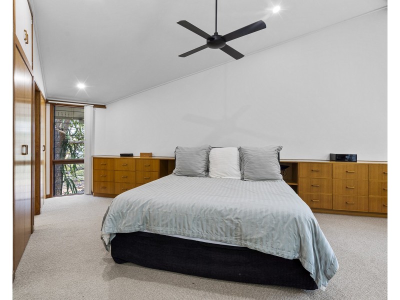 43 HOCKINGS STREET, Holland Park West QLD 4121