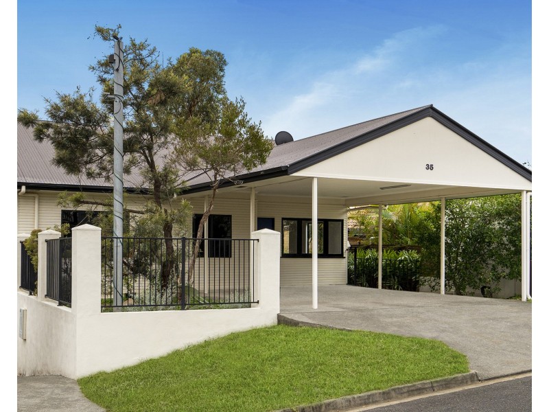 35 OATLAND CRESCENT, Holland Park West QLD 4121