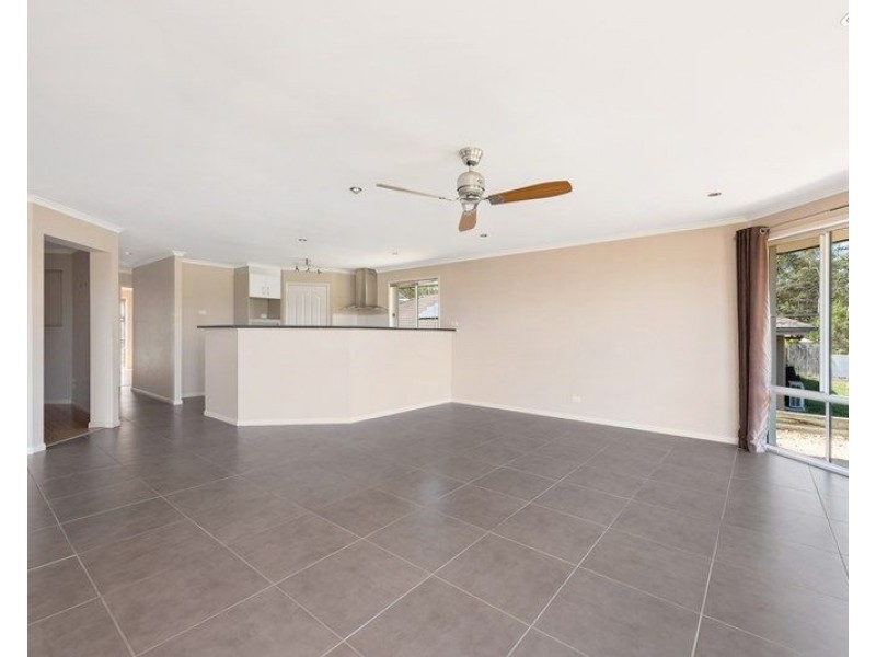 34 CORYMBIA CRESCENT, Anstead QLD 4070