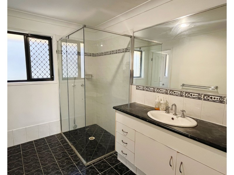 5 KENNY CLOSE, Forest Lake QLD 4078