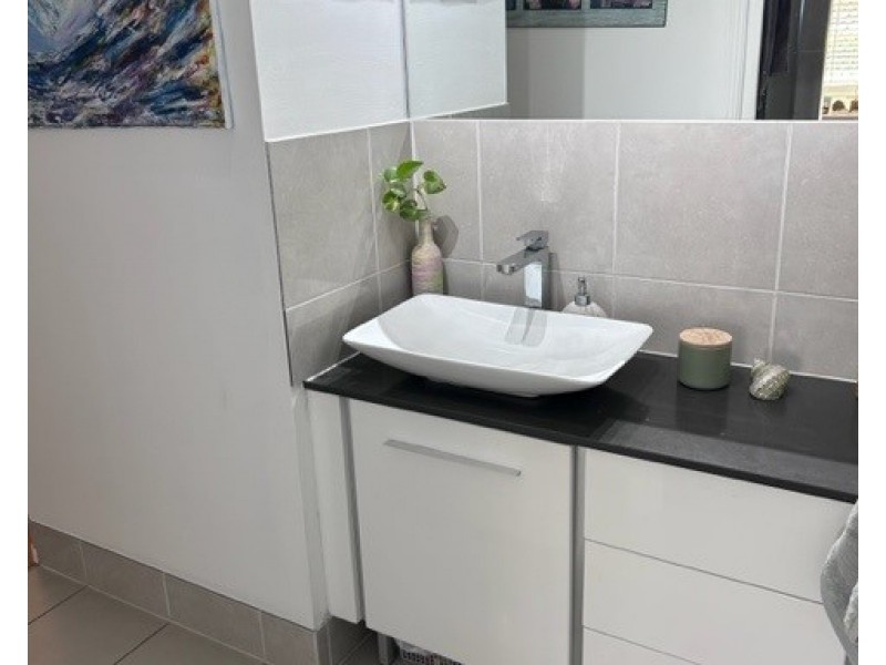 182 MOUNTJOY TERRACE, Manly QLD 4179