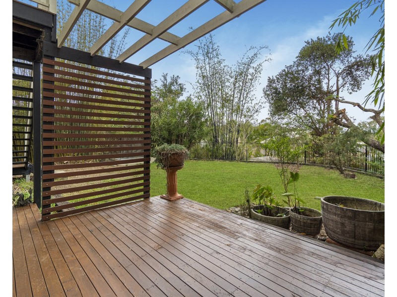 35 OATLAND CRESCENT, Holland Park West QLD 4121