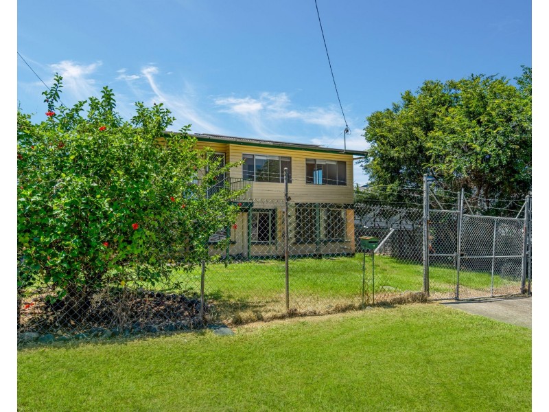 16 LOWER CROSS STREET, Goodna QLD 4300