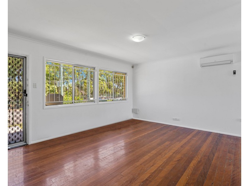 16 LOWER CROSS STREET, Goodna QLD 4300