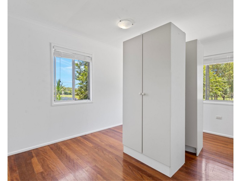 16 LOWER CROSS STREET, Goodna QLD 4300