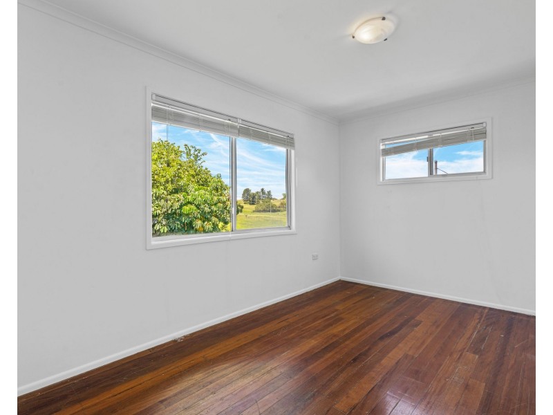 16 LOWER CROSS STREET, Goodna QLD 4300