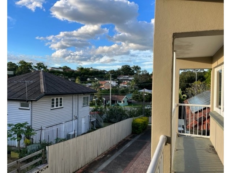 1/845 Logan Road, Holland Park West QLD 4121