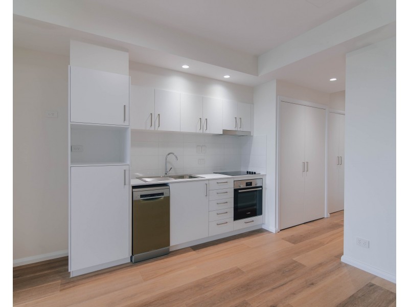 2/25 VICTORIA TERRACE, Annerley QLD 4103