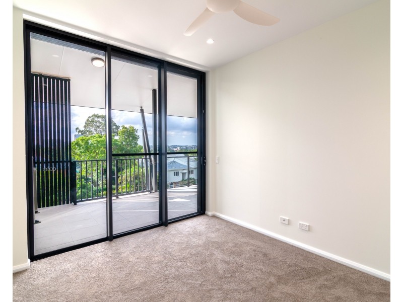 1/25 VICTORIA TERRACE, Annerley QLD 4103