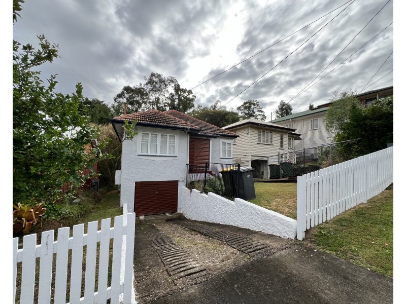 28 DUDLEY STREET, Annerley QLD 4103