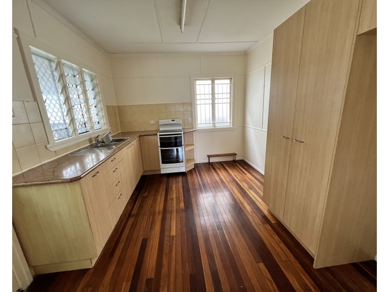 28 DUDLEY STREET, Annerley QLD 4103