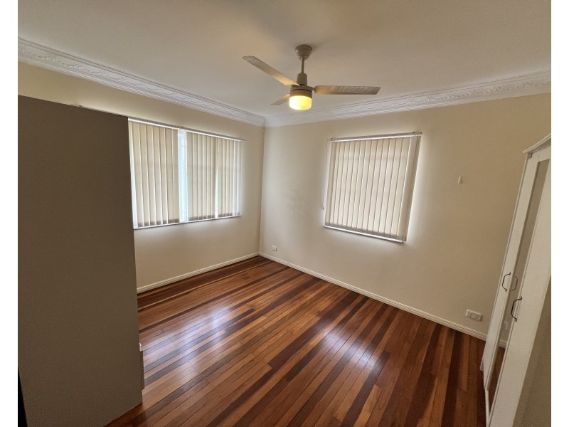 28 DUDLEY STREET, Annerley QLD 4103