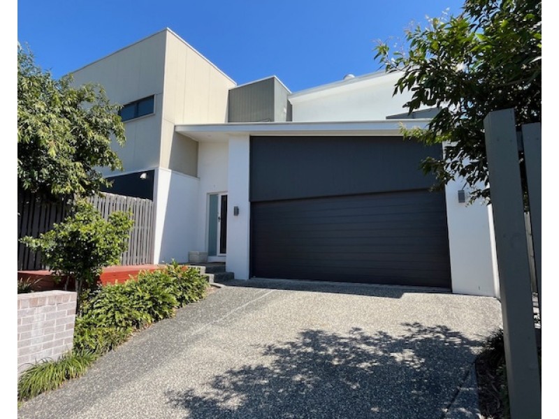 1/5 OLEARIA STREET, Coomera QLD 4209