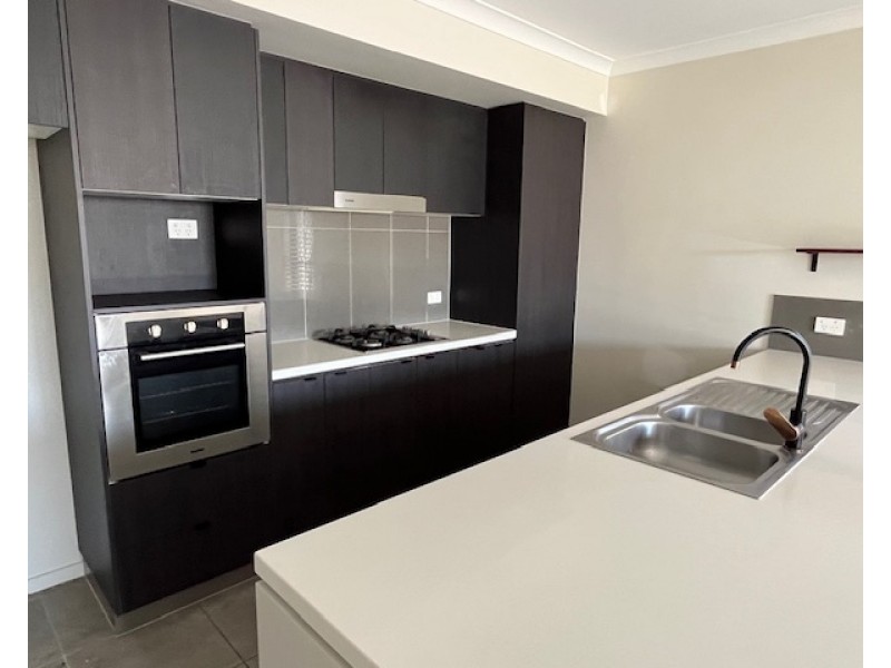 1/5 OLEARIA STREET, Coomera QLD 4209