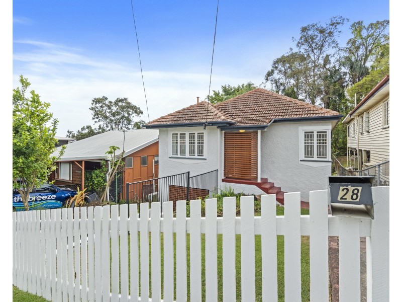 28 DUDLEY STREET, Annerley QLD 4103