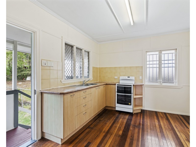 28 DUDLEY STREET, Annerley QLD 4103