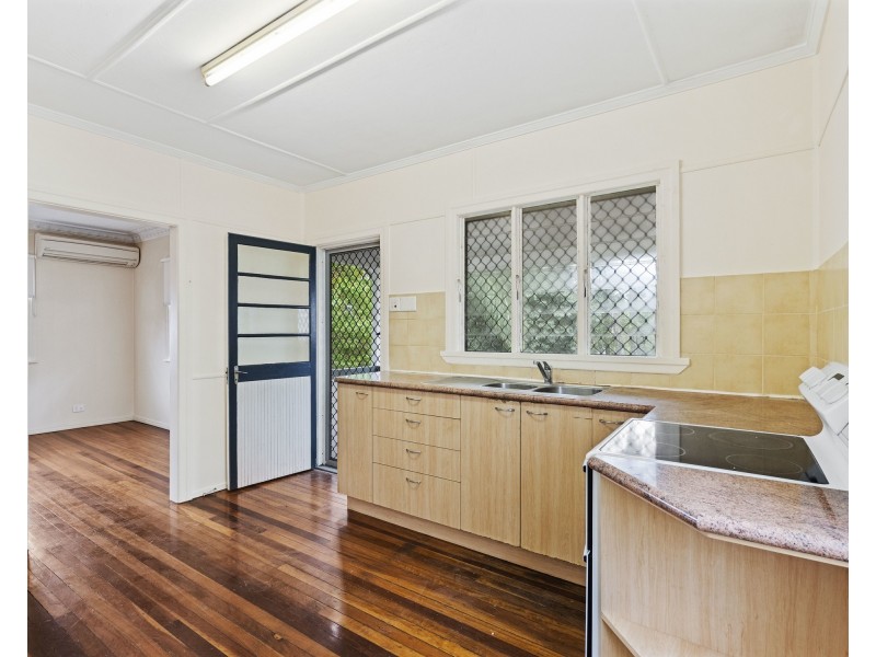 28 DUDLEY STREET, Annerley QLD 4103