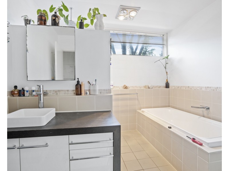 22 Kuring Gai Avenue, Tarragindi QLD 4121