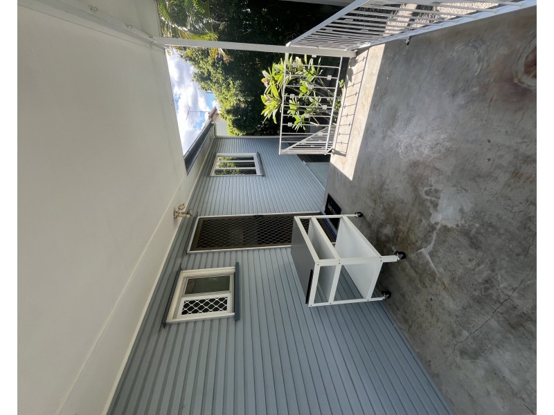 33 Victoria Terrace, Annerley QLD 4103