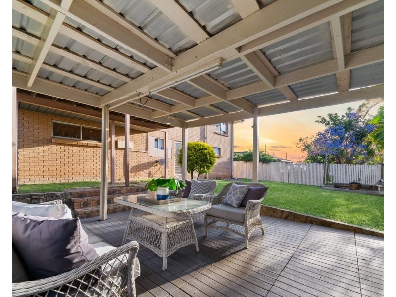 22 CLARINDA AVENUE, Springwood QLD 4127