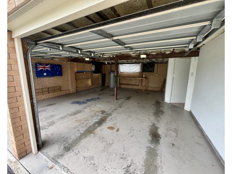 22 CLARINDA AVENUE, Springwood QLD 4127