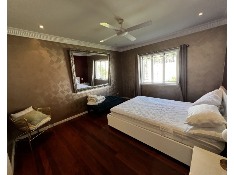 71 Beverley Hills St, Moorooka QLD 4105