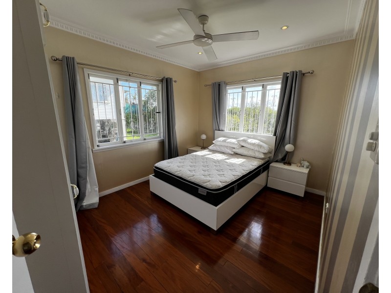 71 Beverley Hills St, Moorooka QLD 4105