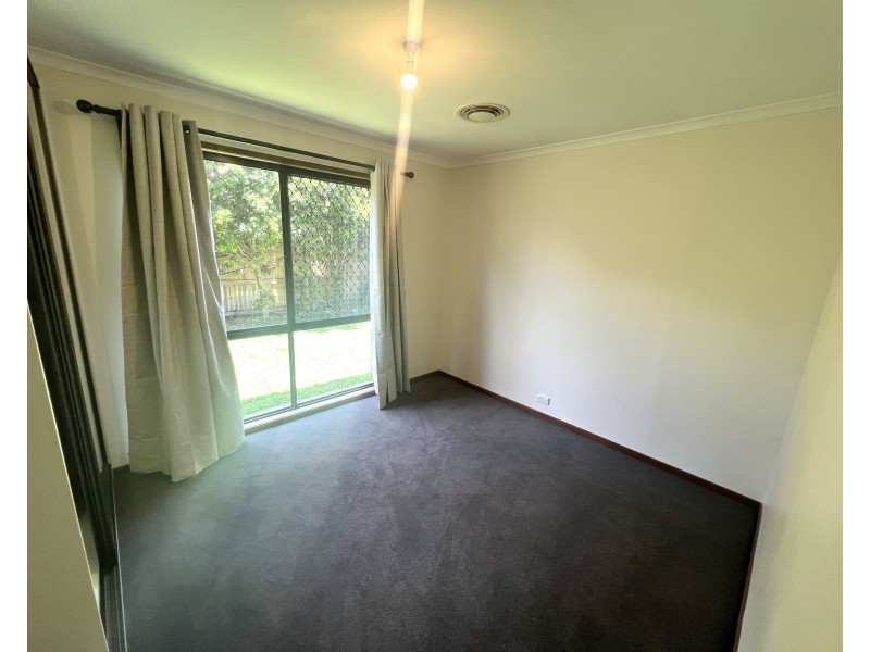 6 Kennet Place, Carina QLD 4152