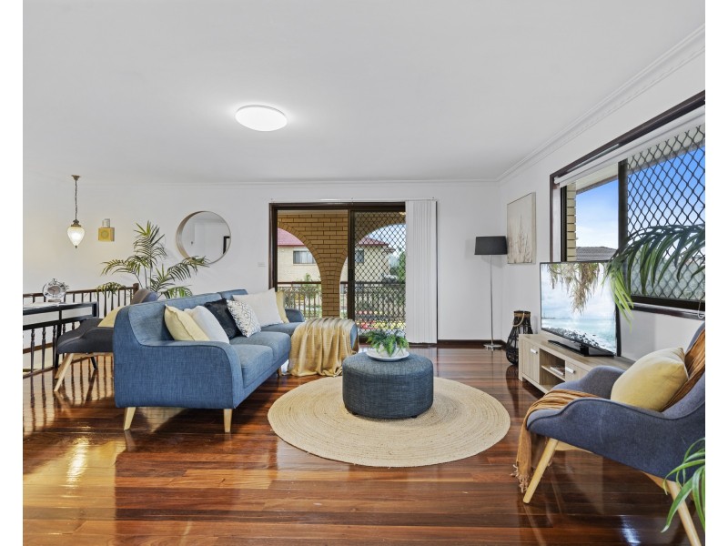 25 Doone Street, Macgregor QLD 4109